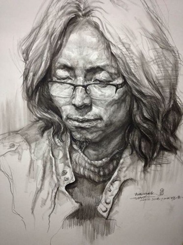 很有艺术感的男青年