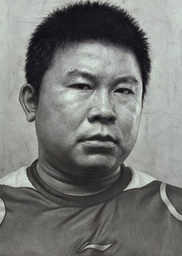 头发黑但有体感