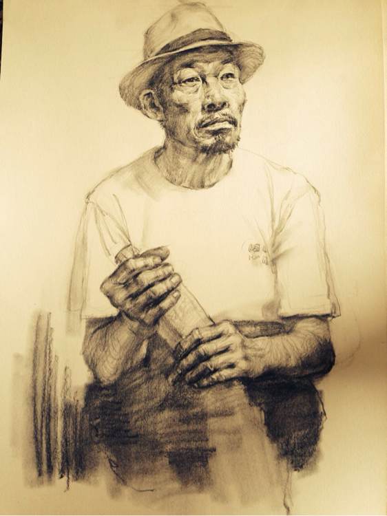 戴帽子的中年人