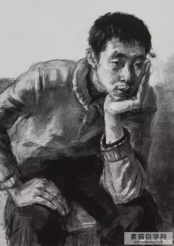 央美优秀素描半身像