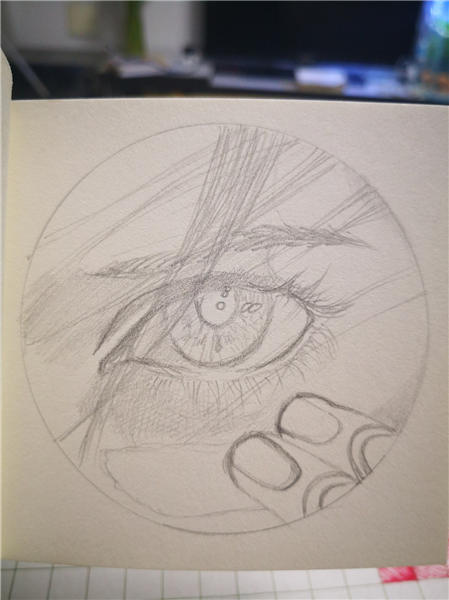阿丽塔眼睛素描线稿 打形
