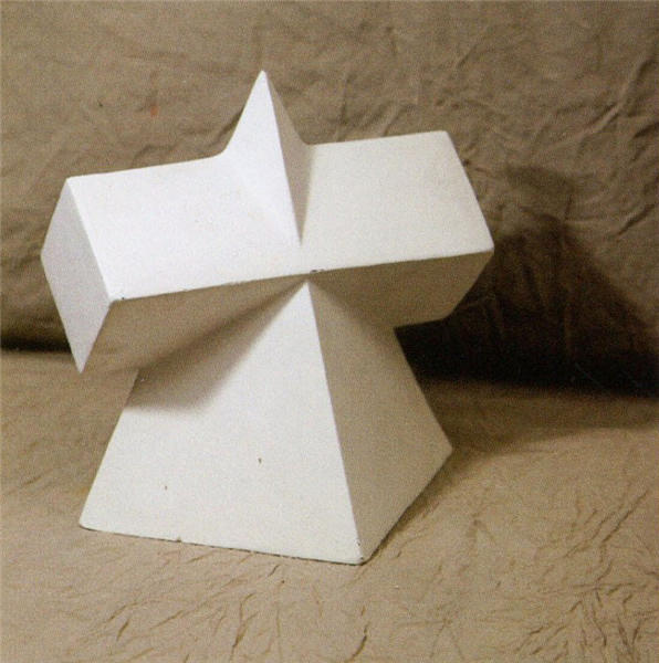 四棱锥棱柱组合体写生照片