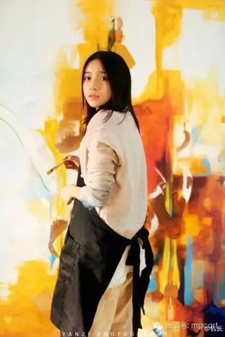 会画画的女孩是最漂亮的，当她遇见她时，她就结婚了。