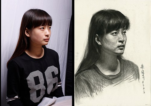 女模特与素描头像完成对比图：长发女青年，三分之一侧面，平视角度