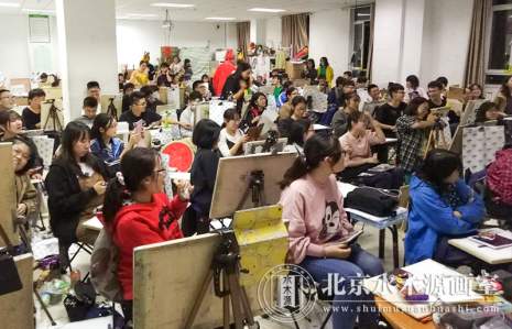 北京水木园艺馆日常工作室艺术类学生的生活状况
