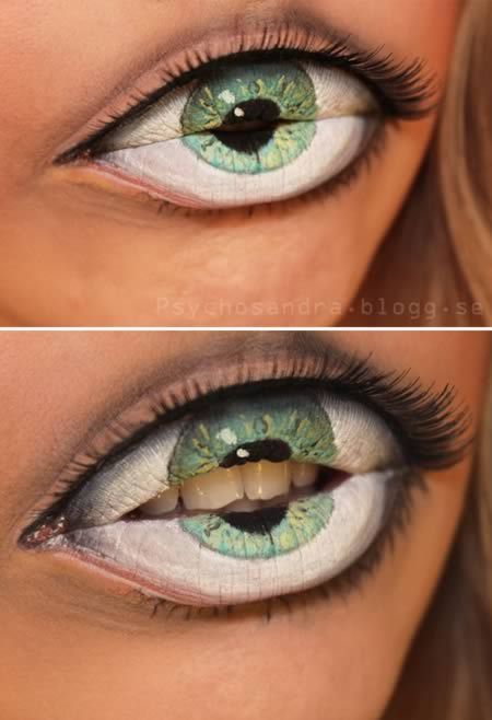 素描彩铅画：用嘴来表现的特色眼睛。